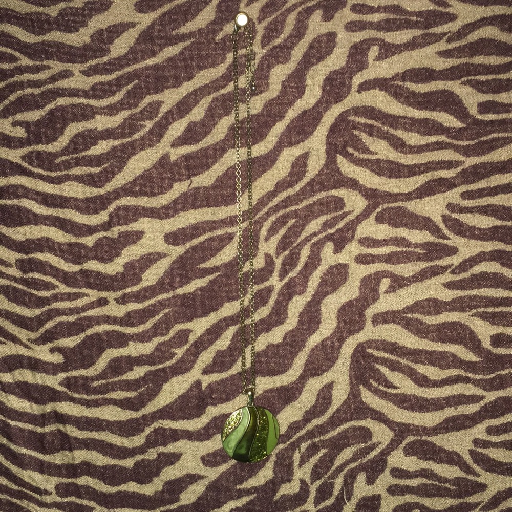 📌 Beautiful Forest Inspired Necklace 🍃 - Picture 2 of 2